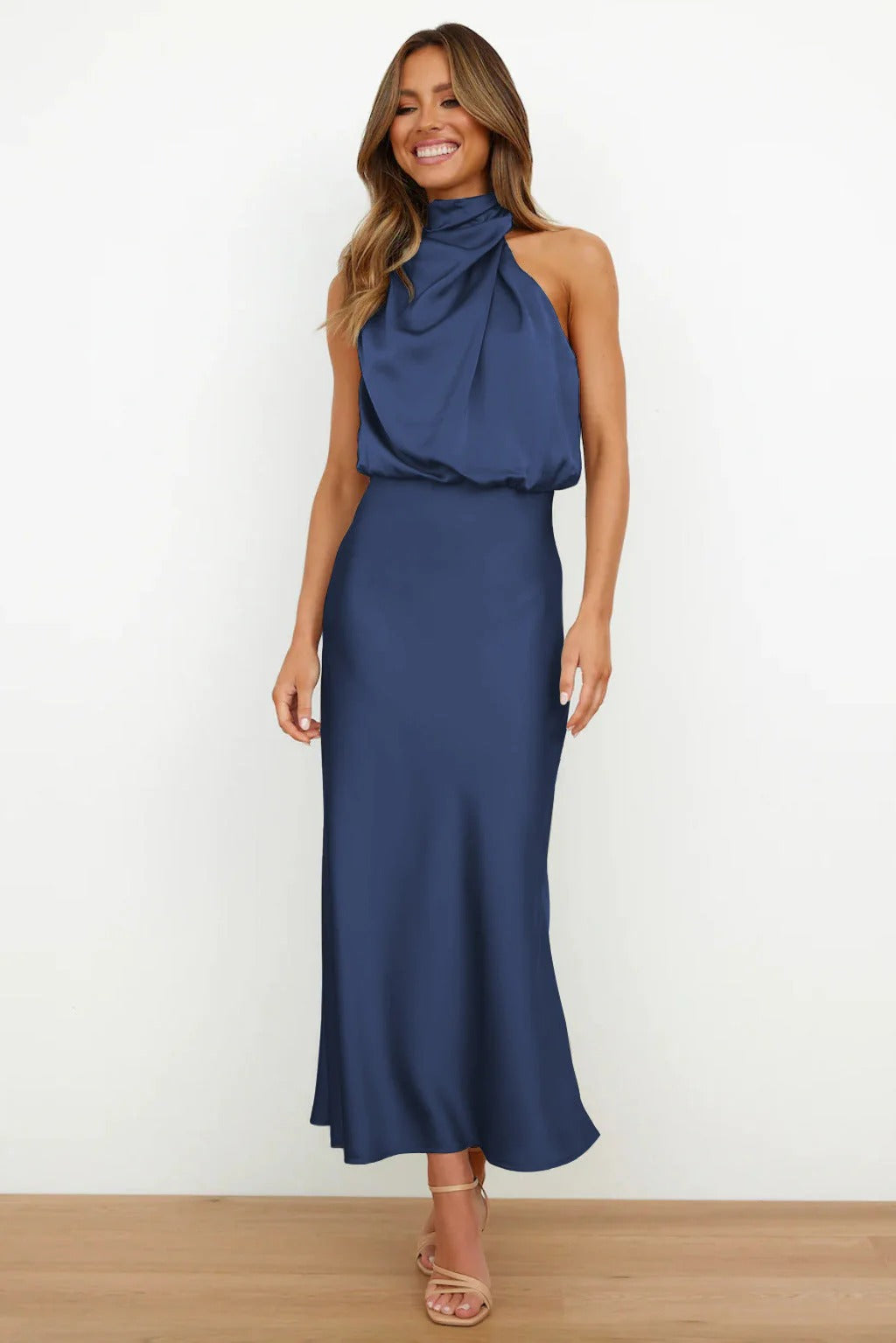 Vera – Vestido Drapé Halter